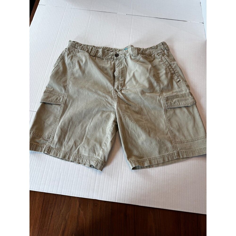Tommy Bahama Mens Cargo Shorts Khaki Tan Size 44 Cotton Casual Utility